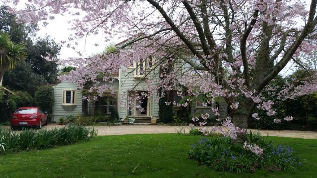 Cherry Tree Manor Bed & Breakfast 3*
