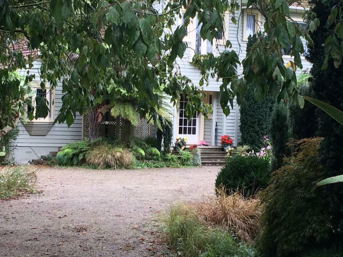 Cherry Tree Manor 3*